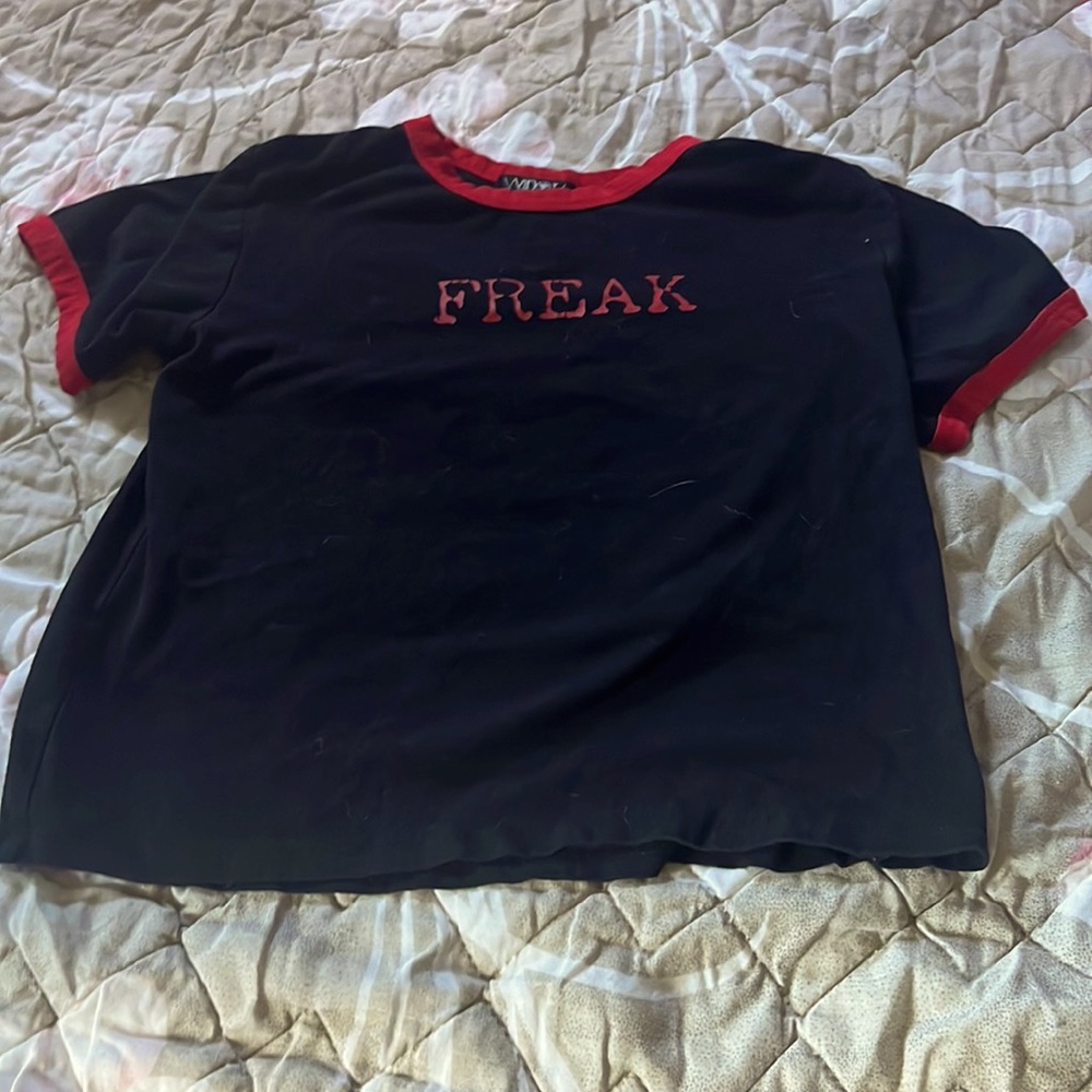 “Freak” Alternative crop top